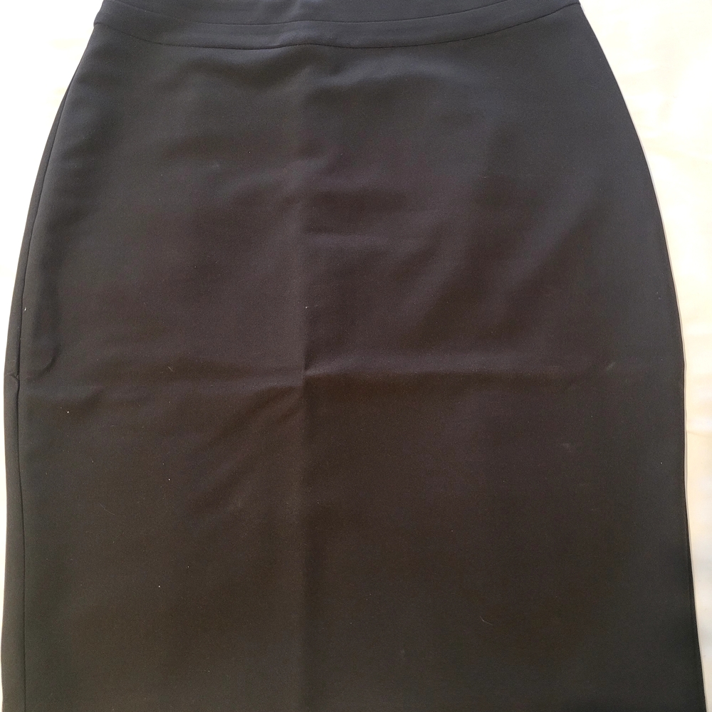 Le Chateau Classic Black Pencil Skirt